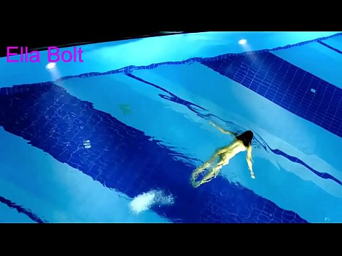 ❤️ Je ne peux pas m'arrêter de regarder, jeune blonde prise en train de nager nue dans la piscine de la station ELLA BOLT. Porno beau at us fr.sexuria-net.ru  ❌